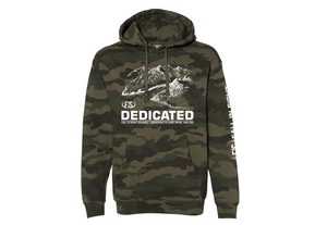 Camo heavyweight fis hoodie with a dedicated outdoor mountain design on the front